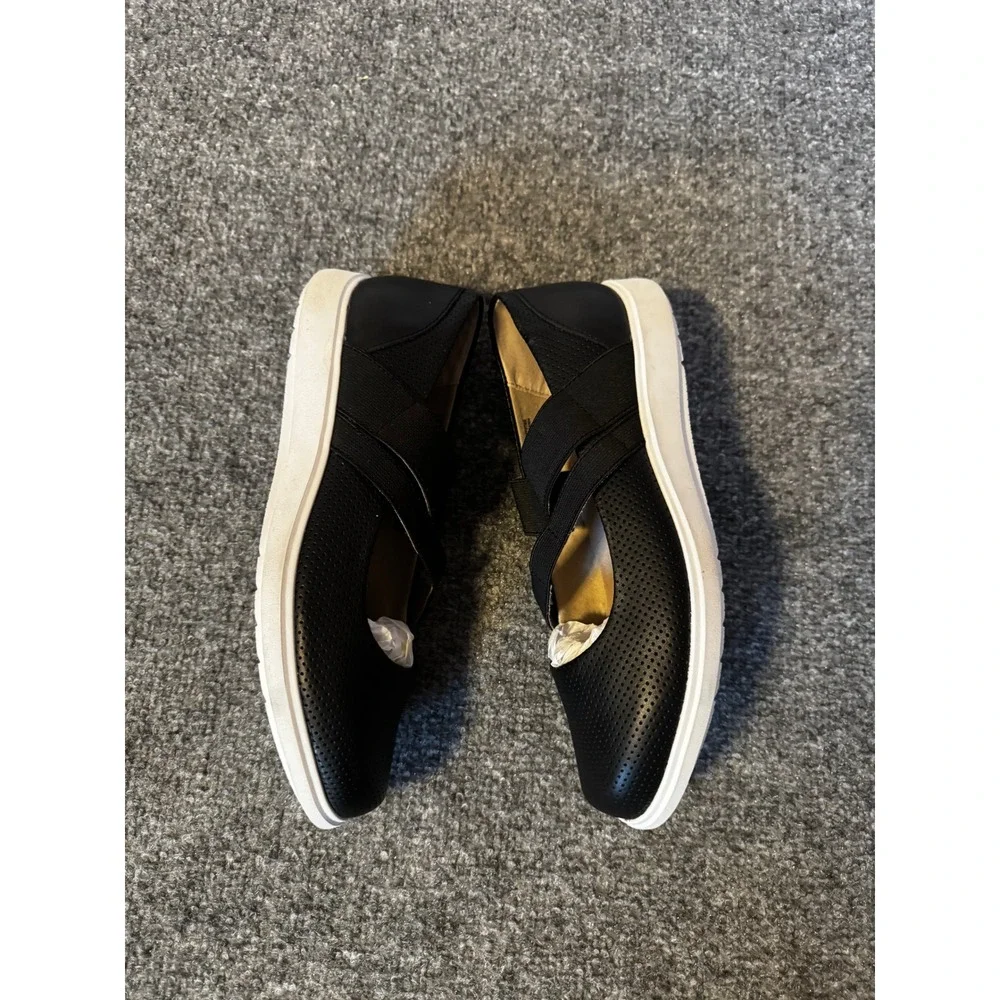 Munro Cass Black Perforated Leather Mary Jane Flats Sneakers Shoes SZ 7.5
